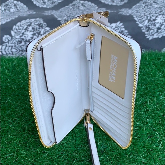 MICHAEL KORS JET SET TRAVEL LG FLAT MF PHN CASE - Picture 7 of 16